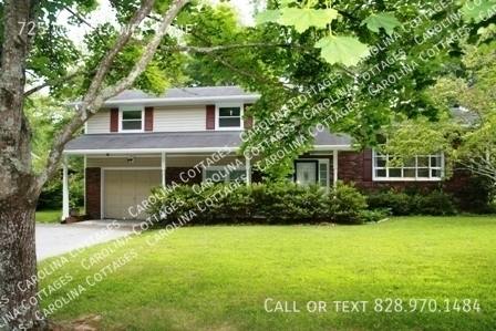 House for rent at 725 Wildflower Lane, Hendersonville, NC 28792