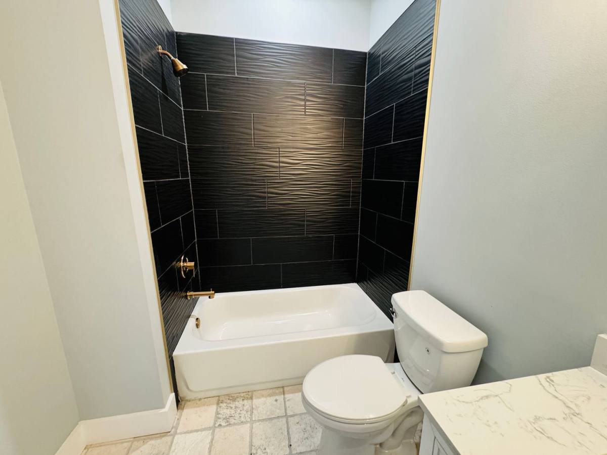 Townhouse for rent at 1107 E 38th St, Savannah, GA 31404