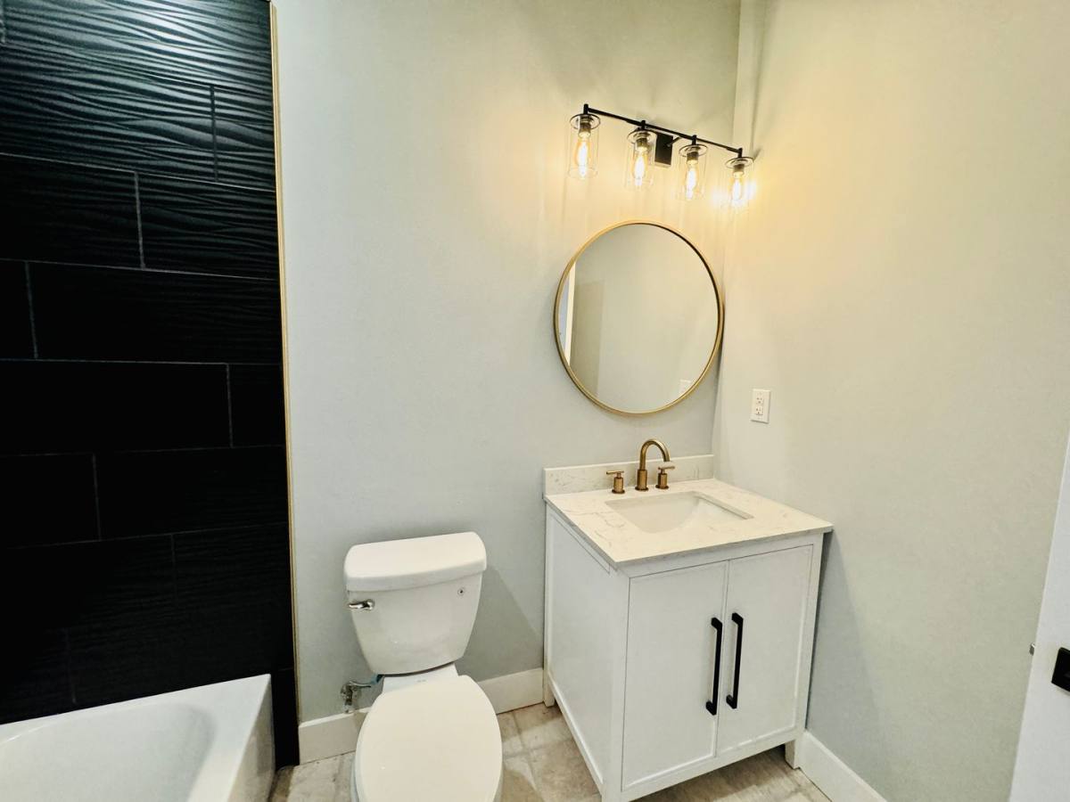 Townhouse for rent at 1107 E 38th St, Savannah, GA 31404