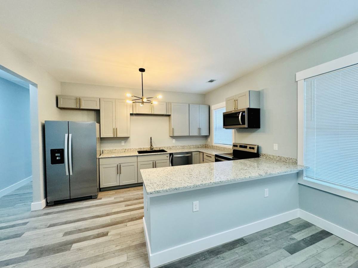 Townhouse for rent at 1107 E 38th St, Savannah, GA 31404