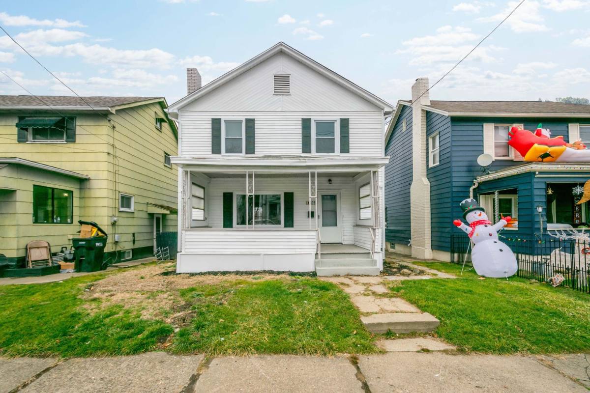 House for rent at 1108 Main St, Aliquippa, PA 15001