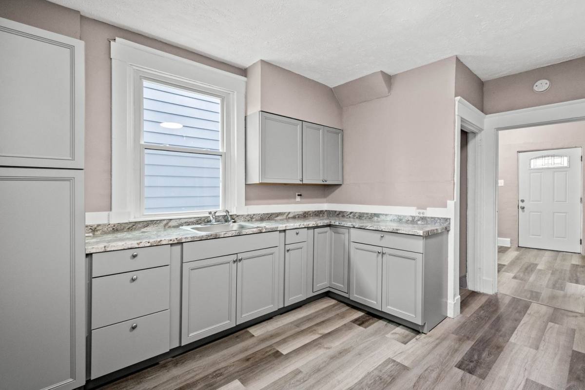 House for rent at 1108 Main St, Aliquippa, PA 15001