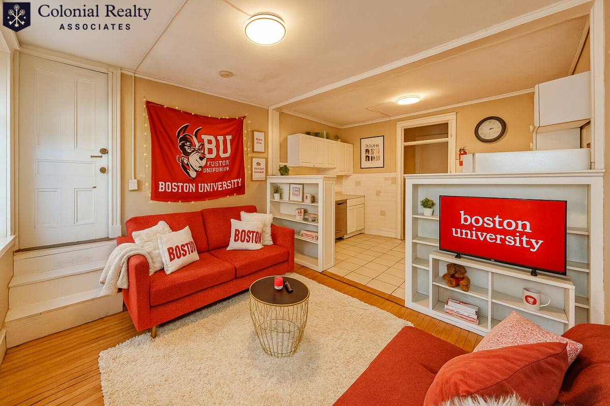 Apartment for rent at 86 Egmont St #6, Brookline, MA 02446