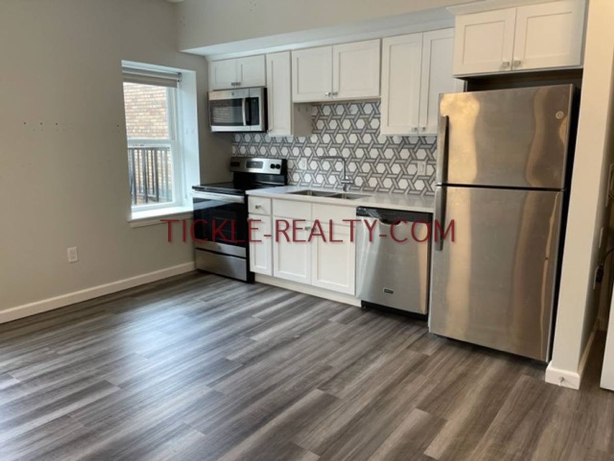 Apartment for rent at 976 Monroe Ave, Rochester, NY 14620