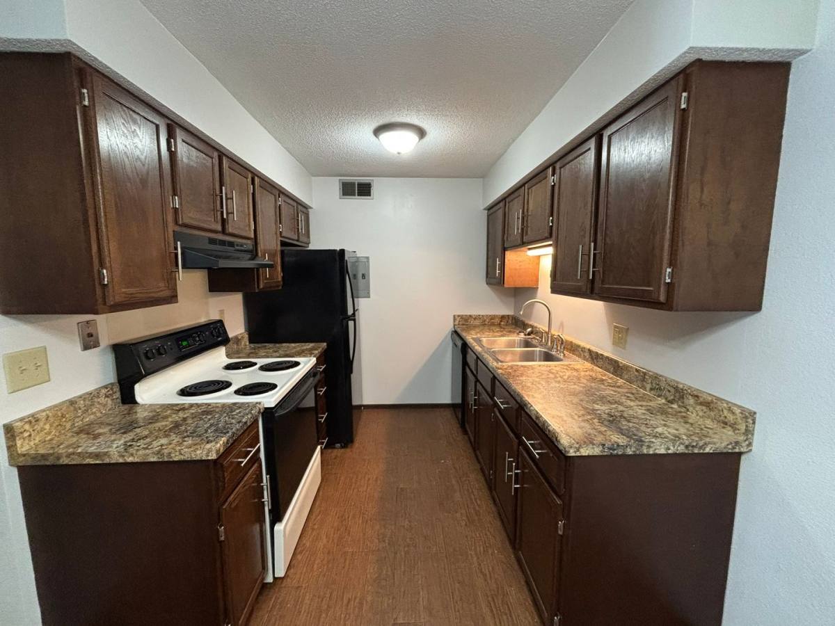 811-860 Hawkeye Dr, Dubuque, IA 52001