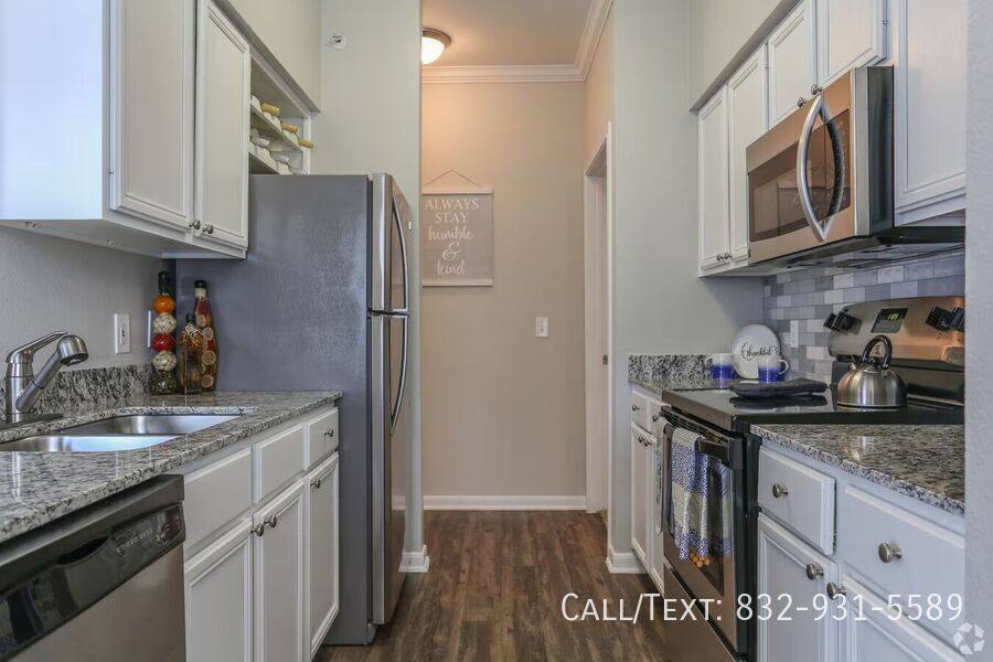 Apartment for rent at 3196 John Lizer Rd #SAPD2, Pearland, TX 77581