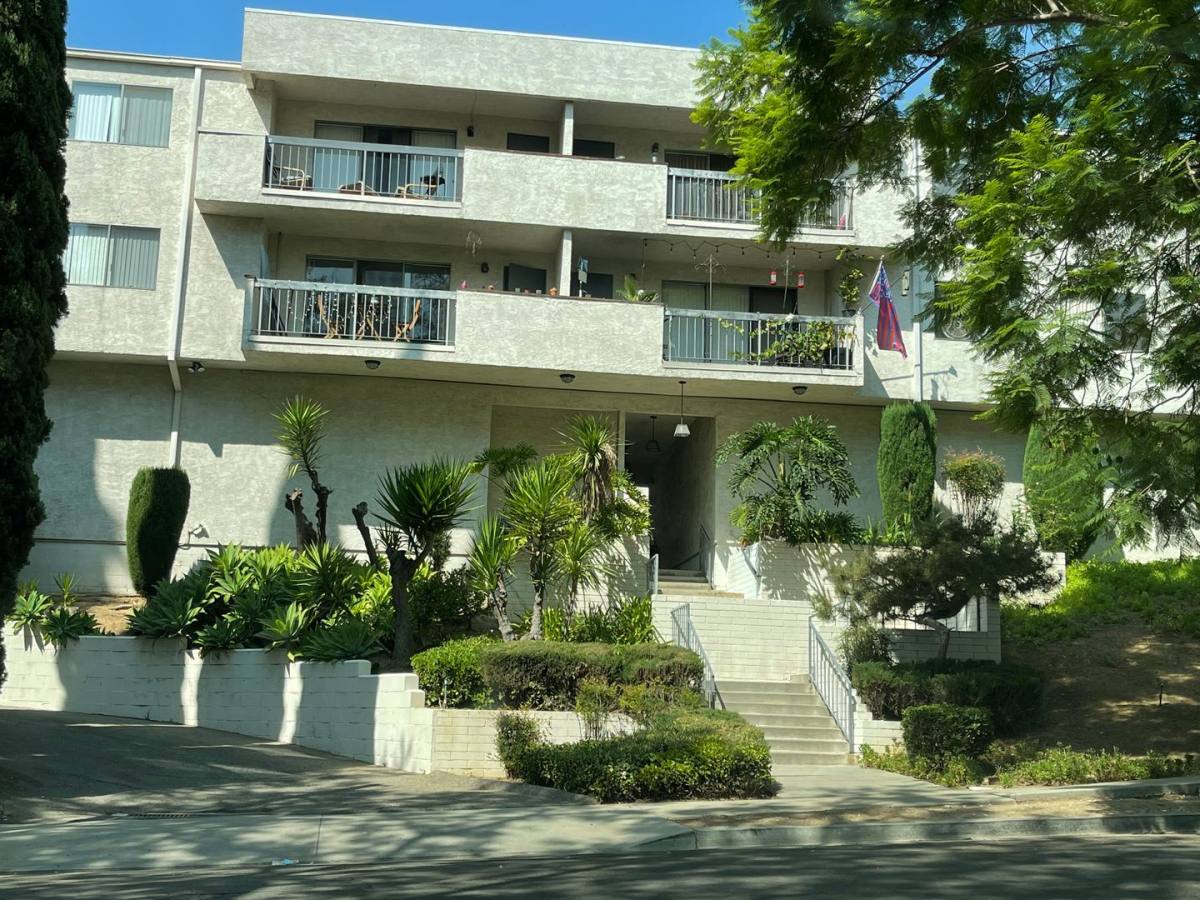 Apartment for rent at 1750 Gillette Crescent, South Pasadena, CA 91030