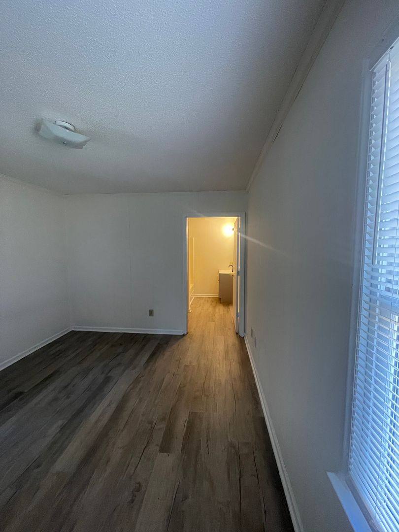 Townhouse for rent at 103 Mindy Lane, Dallas, NC 28034