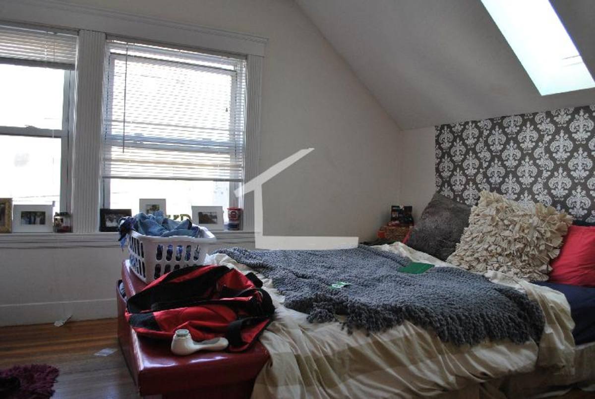 Apartment for rent at 51 Gardner St #2, Allston, MA 02134