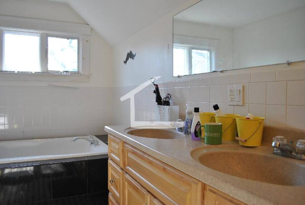 Apartment for rent at 51 Gardner St #2, Allston, MA 02134