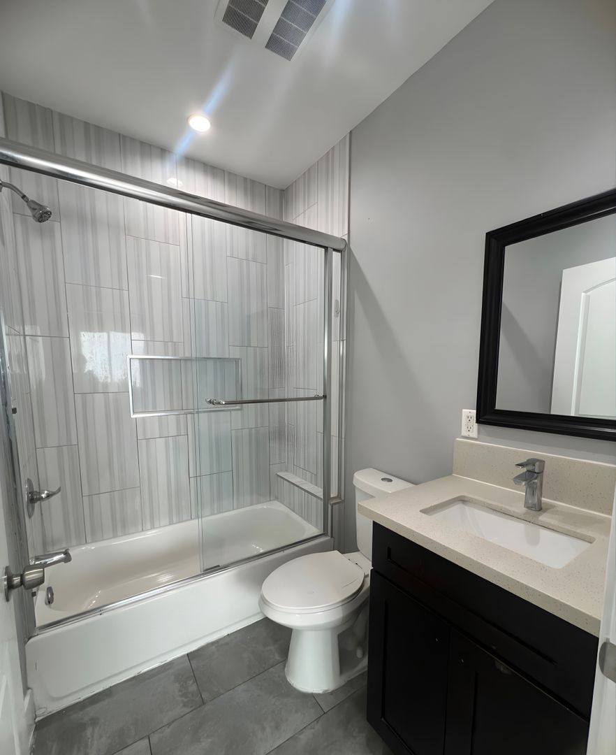 Apartment for rent at 6149 S Harvard Blvd, Los Angeles, CA 90047