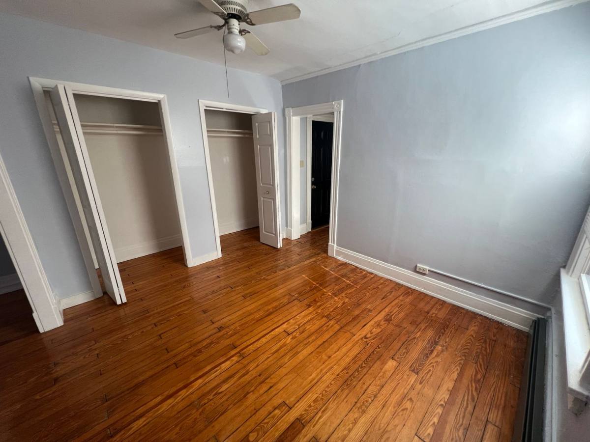 Apartment for rent at 8 N Auburn Ave, Richmond, VA 23221