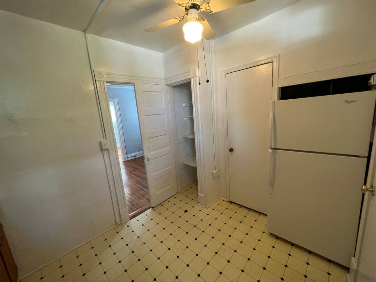 Apartment for rent at 8 N Auburn Ave, Richmond, VA 23221