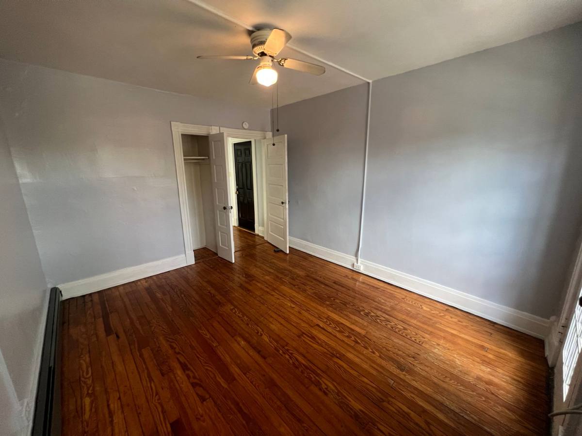 Apartment for rent at 8 N Auburn Ave, Richmond, VA 23221