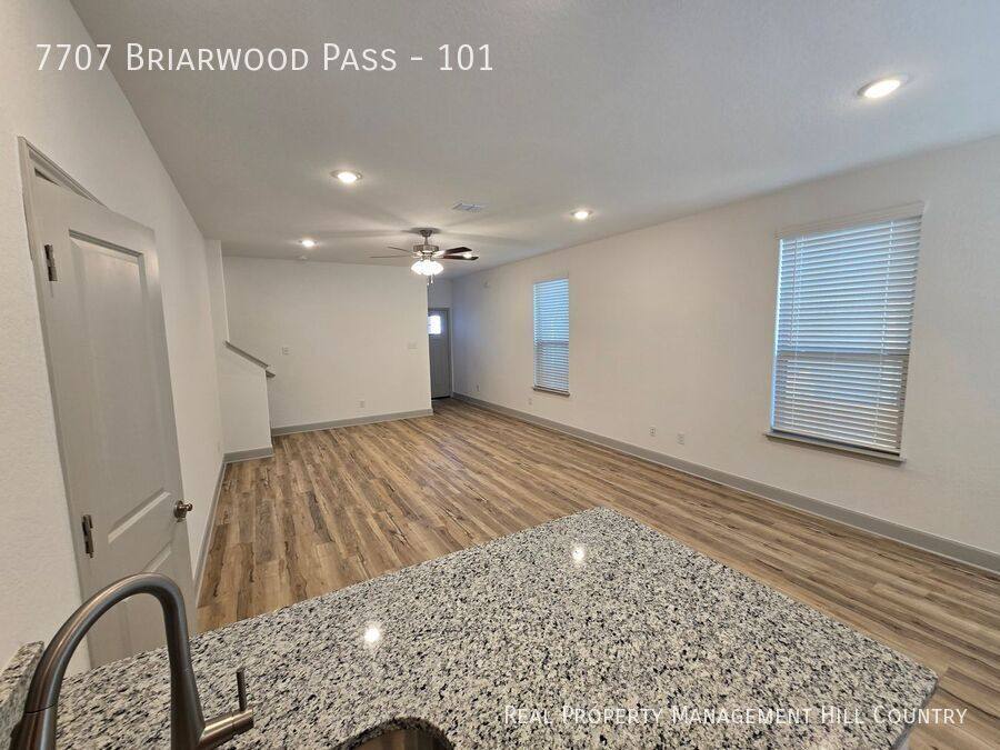Apartment for rent at 7707 Briarwood Pass #101, San Antonio, TX 78252