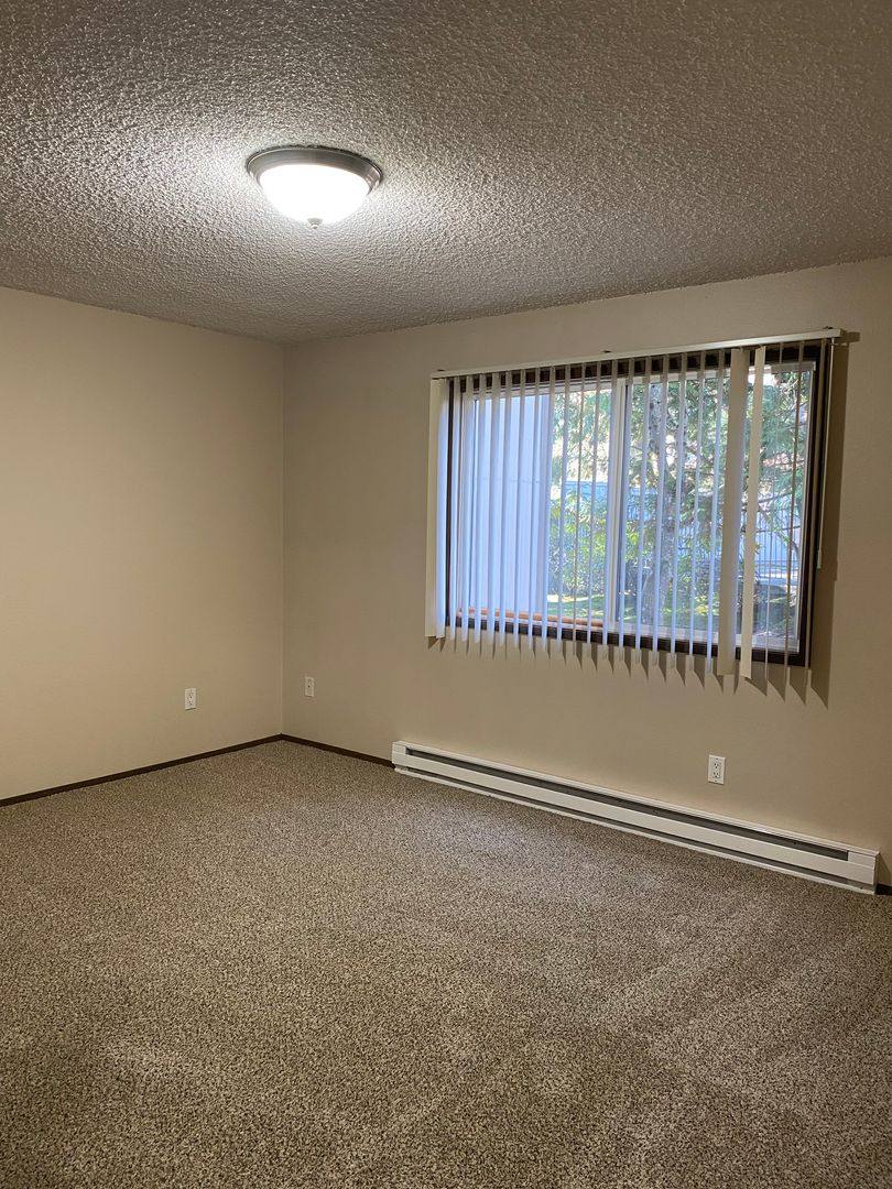 Apartment for rent at 11835 SW Ridgecrest Dr, Beaverton, OR 97008