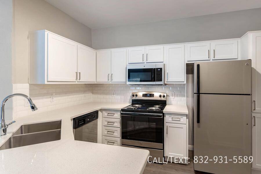 Apartment for rent at 2707 Dunvale Rd #TPPT7, Houston, TX 77063