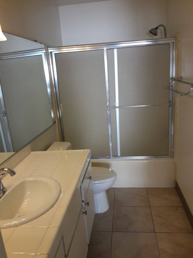 Apartment for rent at 15045 Magnolia Blvd, Sherman Oaks, CA 91403