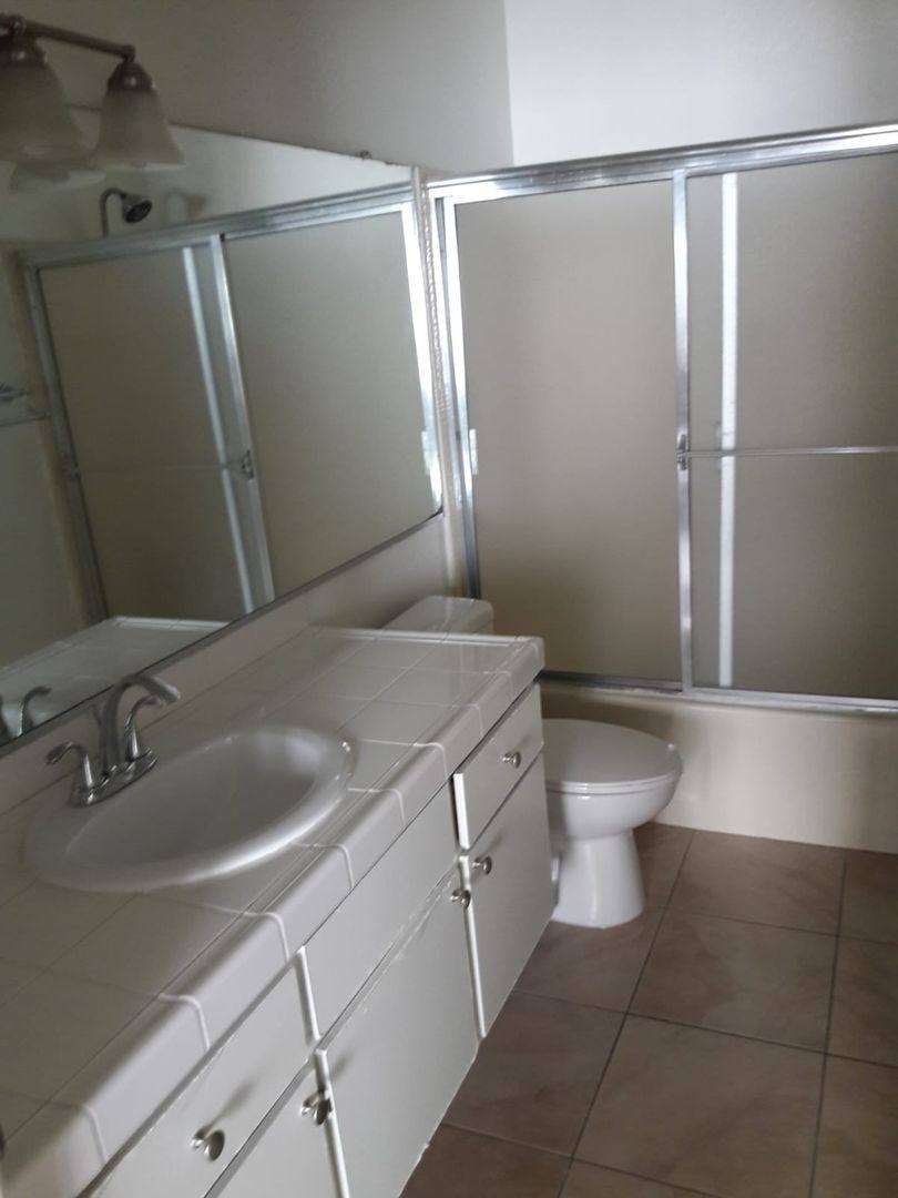 Apartment for rent at 15045 Magnolia Blvd, Sherman Oaks, CA 91403