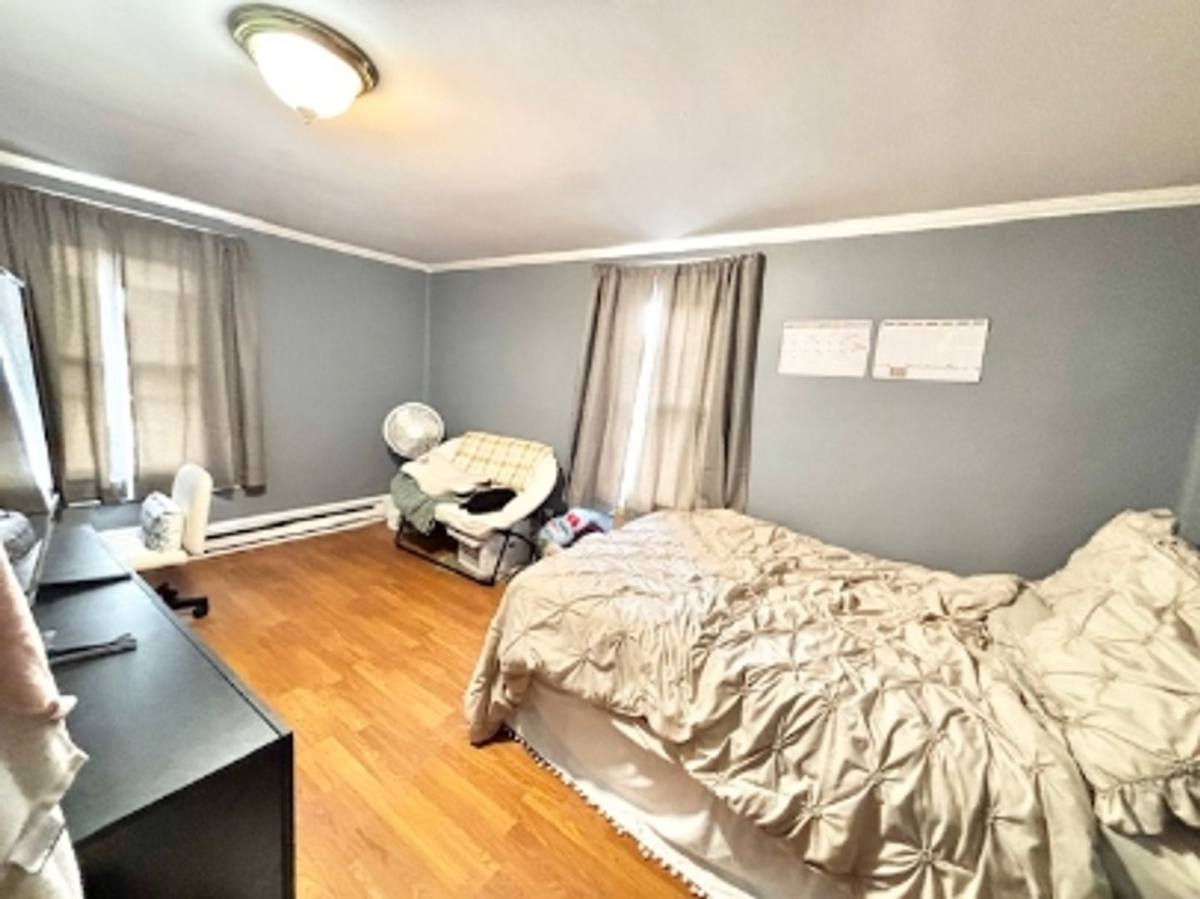 Apartment for rent at 217 N Lincoln Ave, Greensburg, PA 15601