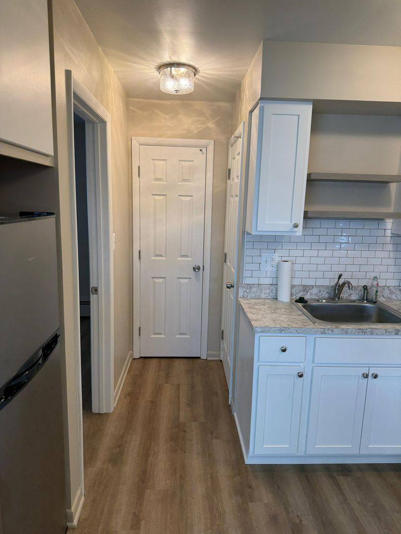 Apartment for rent at 28645 John R, Madison Heights, MI 48071