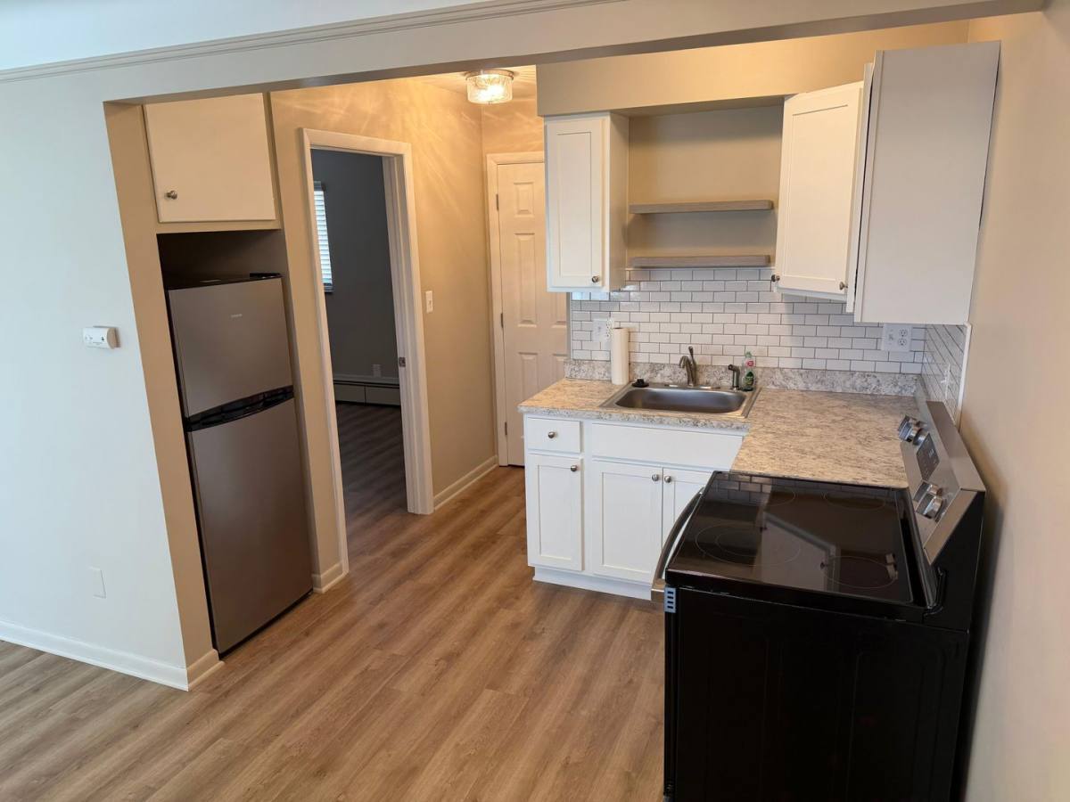 Apartment for rent at 28645 John R, Madison Heights, MI 48071