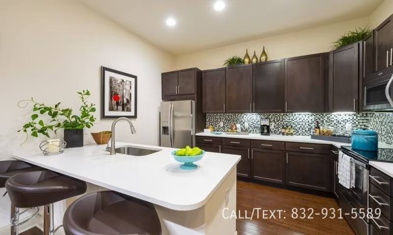 Apartment for rent at 14401 Mackilsee Lane #DWT2, Houston, TX 77079