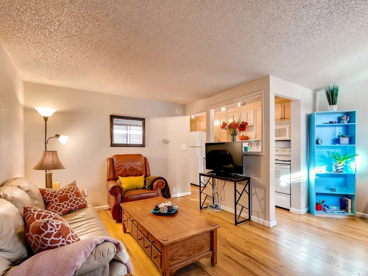 Apartment for rent at 148 S Emerson St #203, Denver, CO 80209