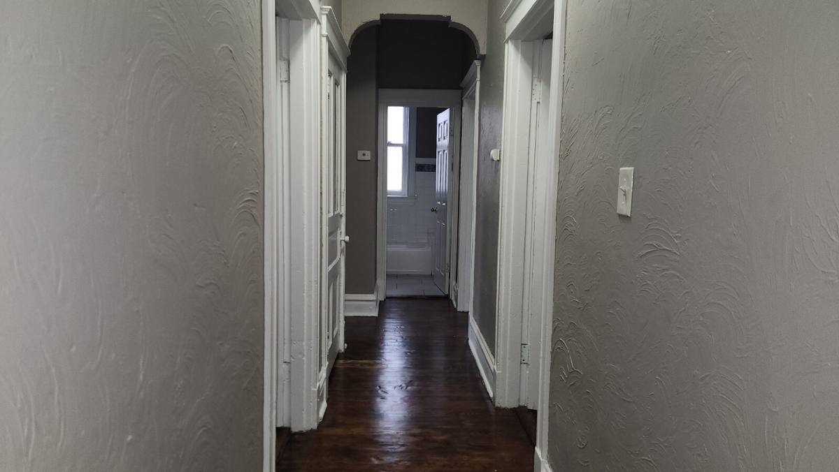Townhouse for rent at 3442 Virginia Ave, Saint Louis, MO 63118