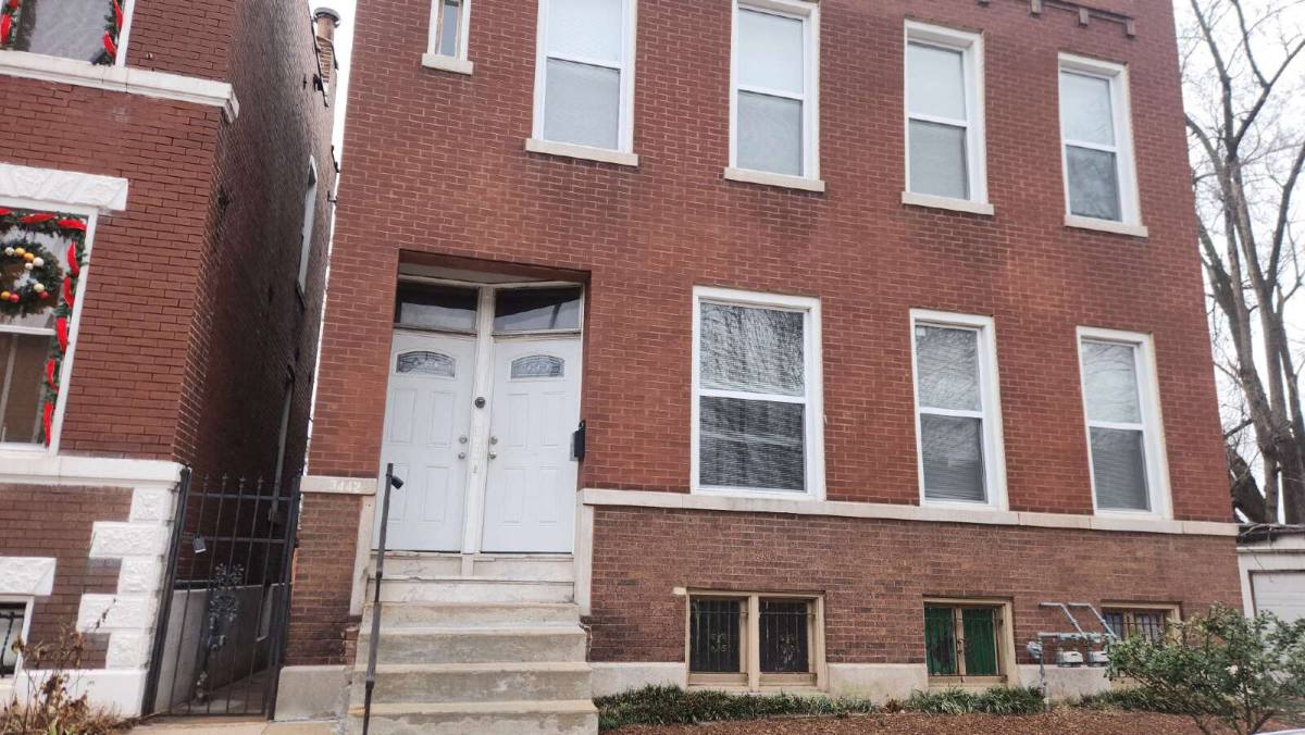 Townhouse for rent at 3442 Virginia Ave, Saint Louis, MO 63118