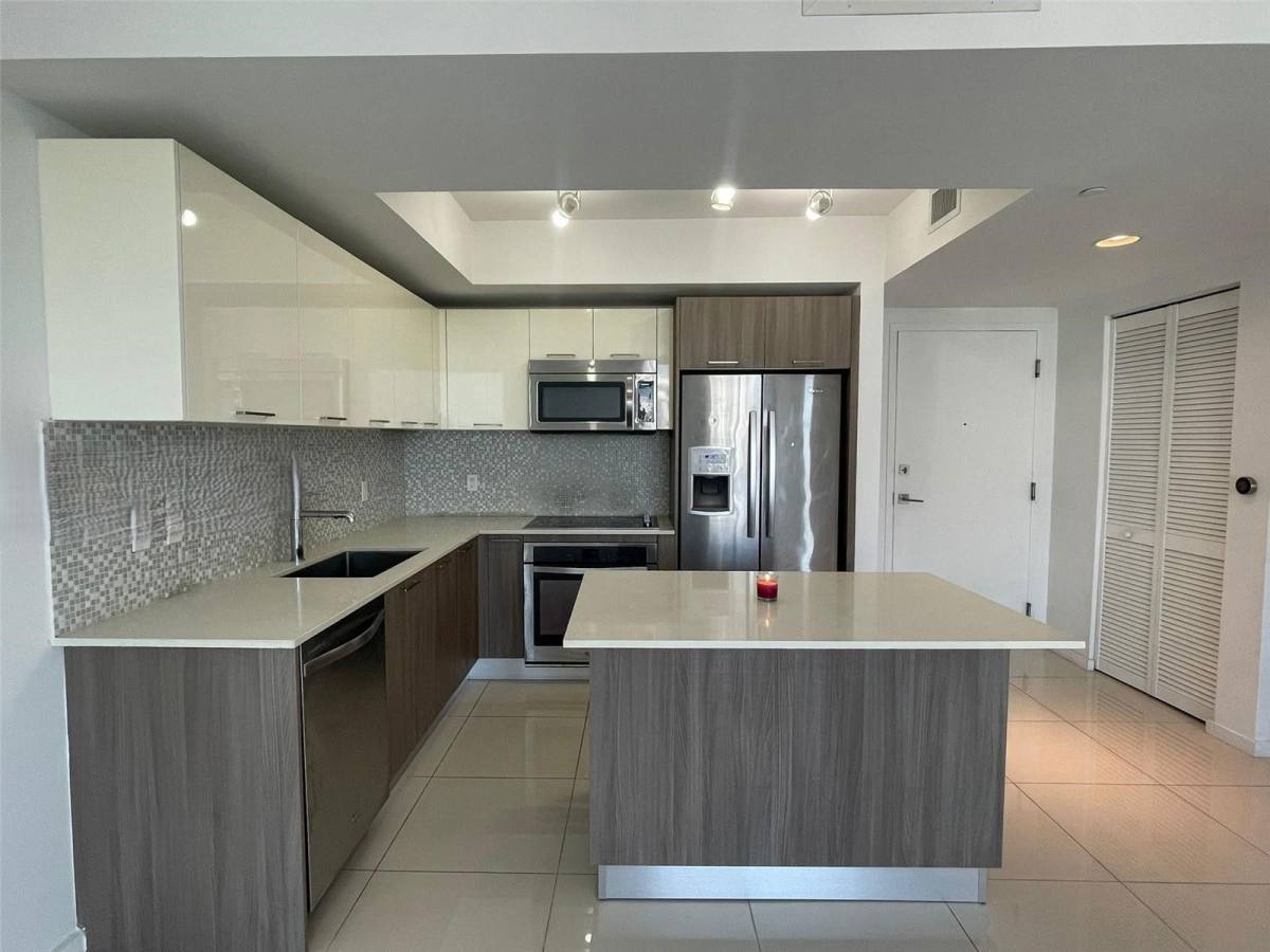 Apartment for rent at 5252 NW 85th Ave, Miami, FL 33166