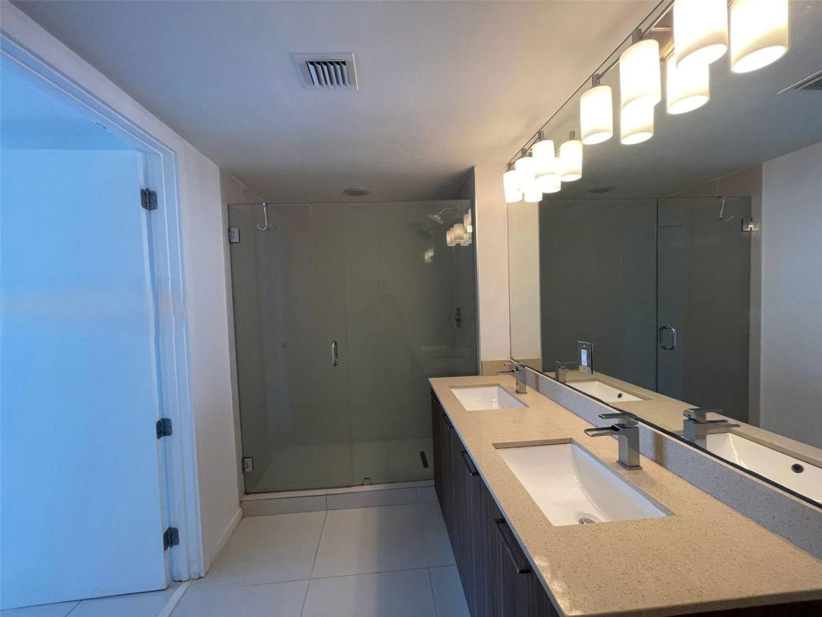 Apartment for rent at 5252 NW 85th Ave, Miami, FL 33166