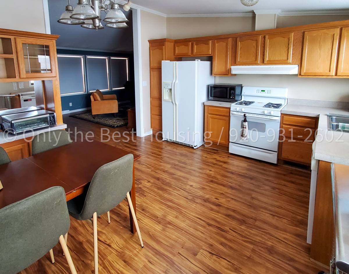 House for rent at 38 Apple Hill Dr, Blue Mounds, WI 53517