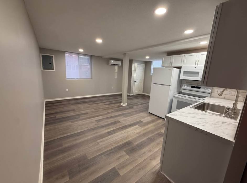 Apartment for rent at 1330 F St #1, Lincoln, NE 68508
