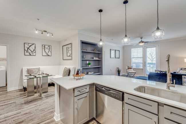 Apartment for rent at 7747 Kirby Dr #PK1, Houston, TX 77030