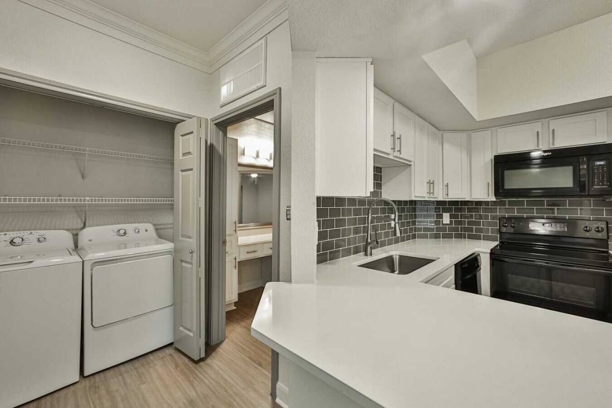 Apartment for rent at 12592 Whittington Dr #AA141, Houston, TX 77077