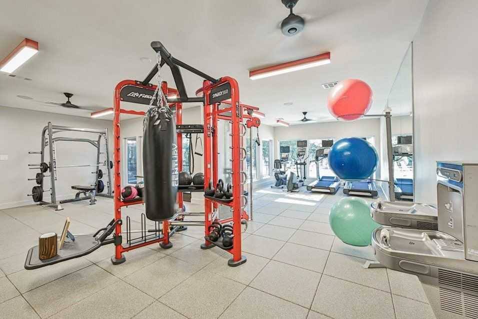 Apartment for rent at 12592 Whittington Dr #AA141, Houston, TX 77077