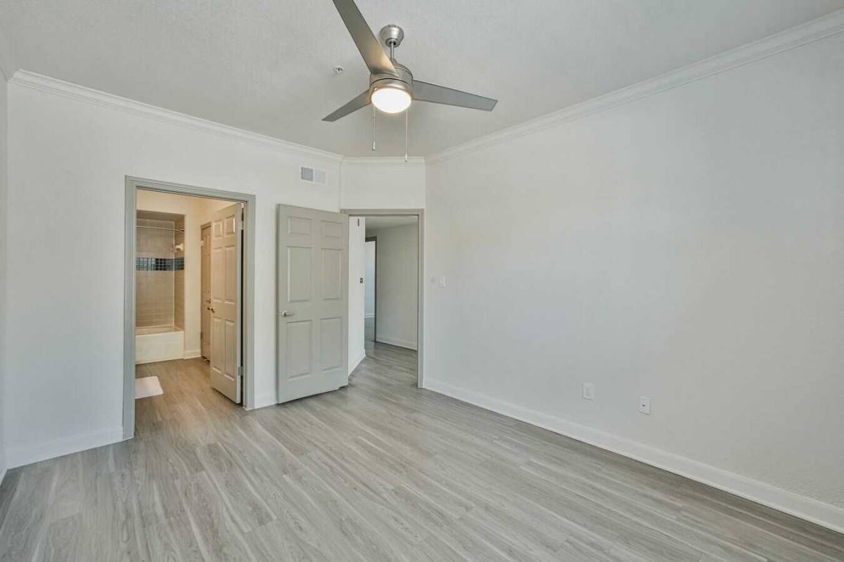 Apartment for rent at 12592 Whittington Dr #AA141, Houston, TX 77077