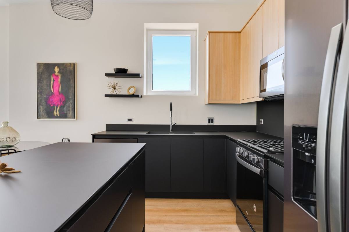Apartment for rent at 280-290 Stonington Dr, Bloomingdale, IL 60108