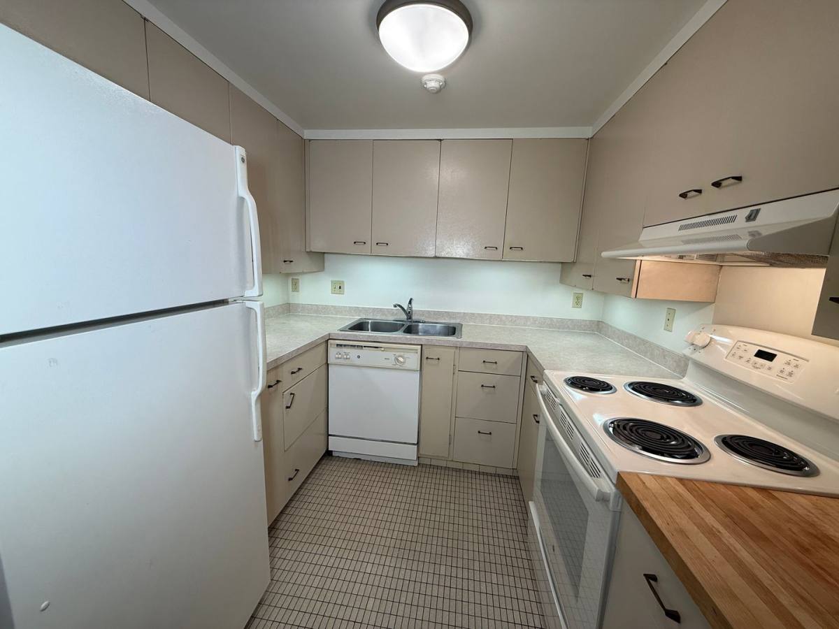 Apartment for rent at 100 W 17th St, Sioux Falls, SD 57104