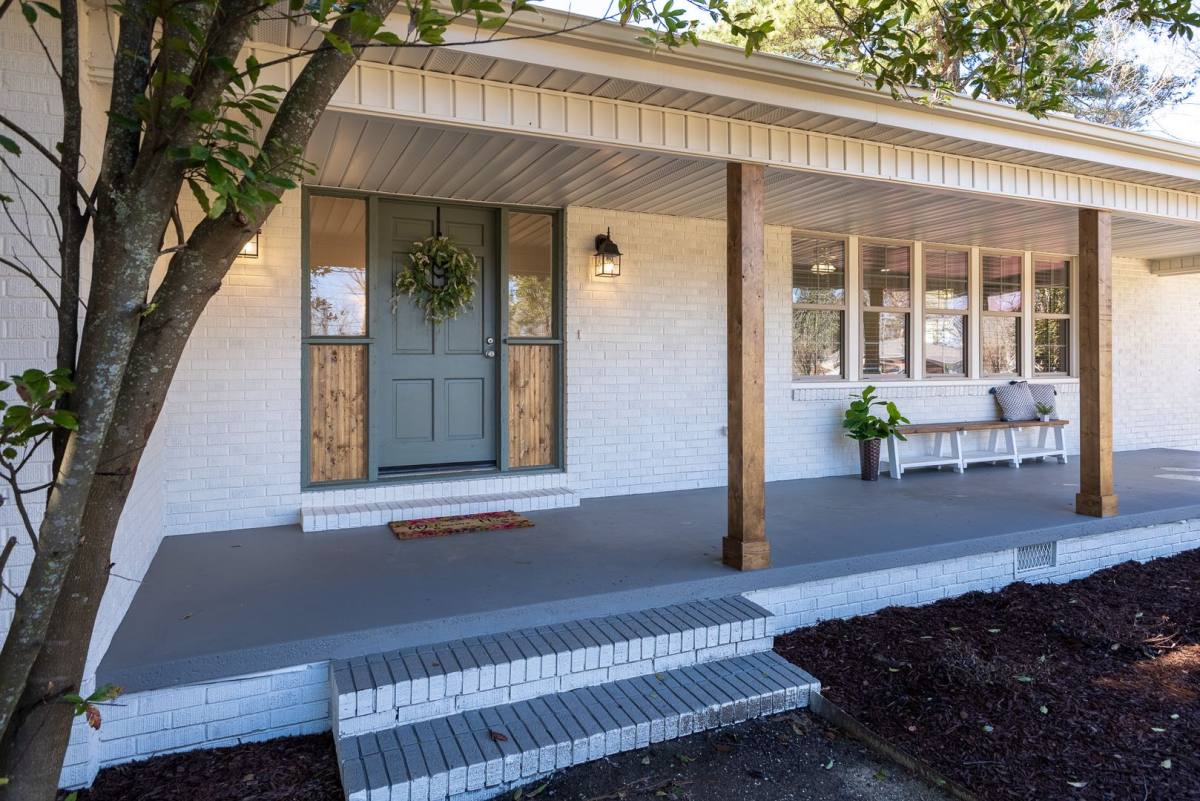 House for rent at 104 Suffield St, Athens, AL 35611
