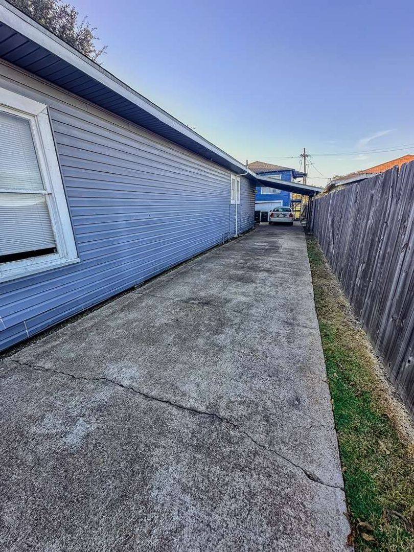 Apartment for rent at 1409 10th St, Port Arthur, TX 77640