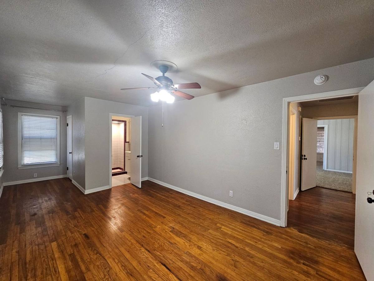 House for rent at 1506 Live Oak Dr, Temple, TX 76504