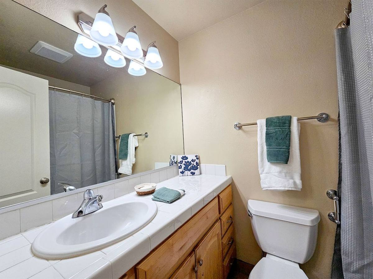 Apartment for rent at 5946 Lauretta St, San Diego, CA 92110