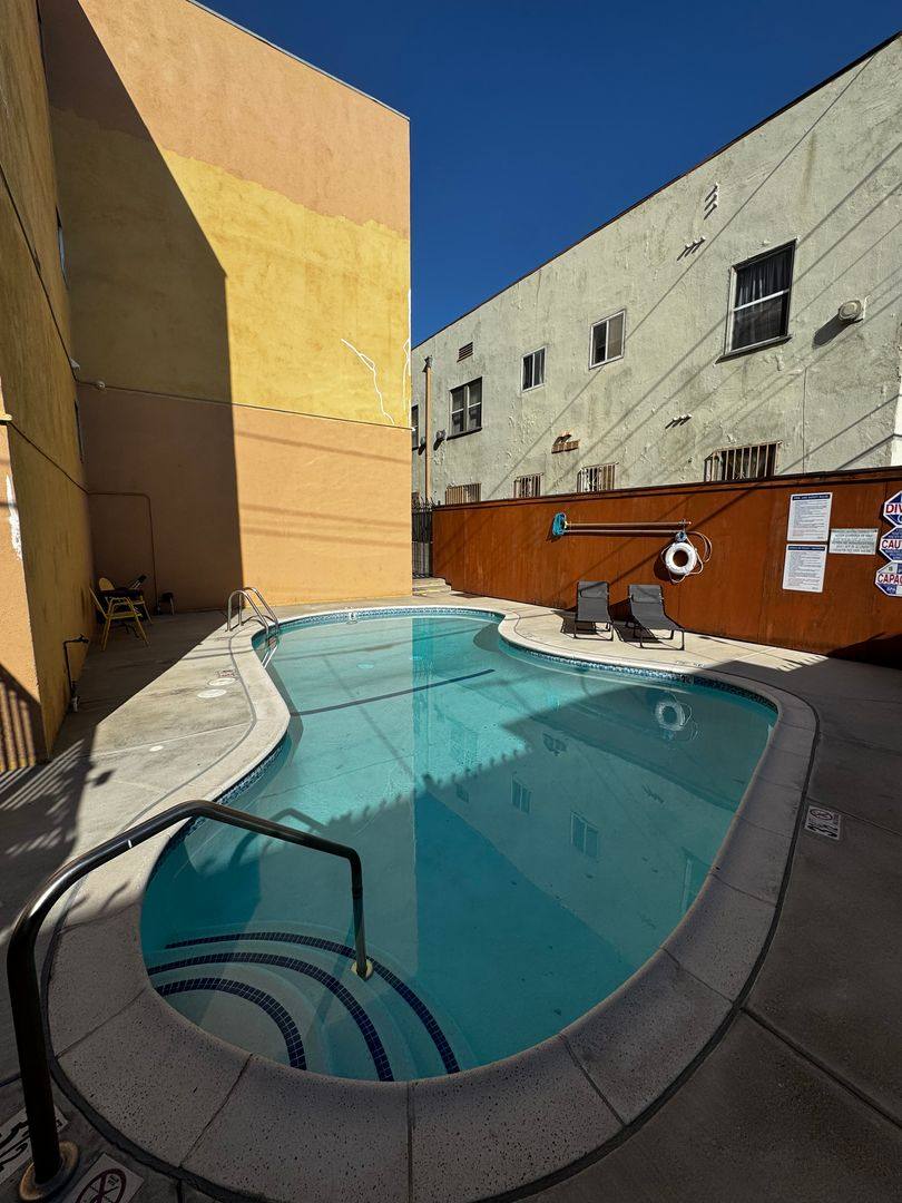 Apartment for rent at 5434 Sierra Vista Ave #35, Los Angeles, CA 90038