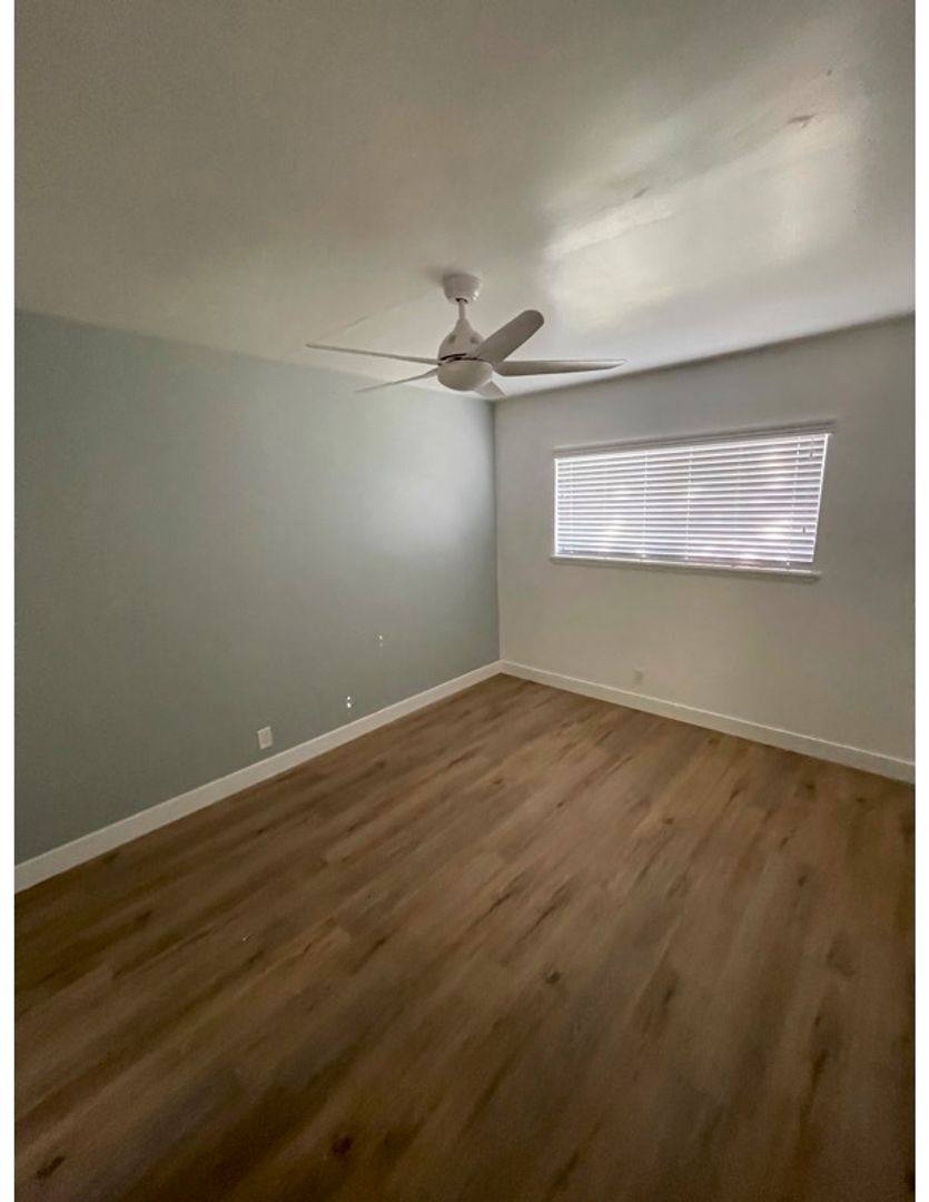 Apartment for rent at 2604-2606 S Aviation Blvd, Redondo Beach, CA 90278