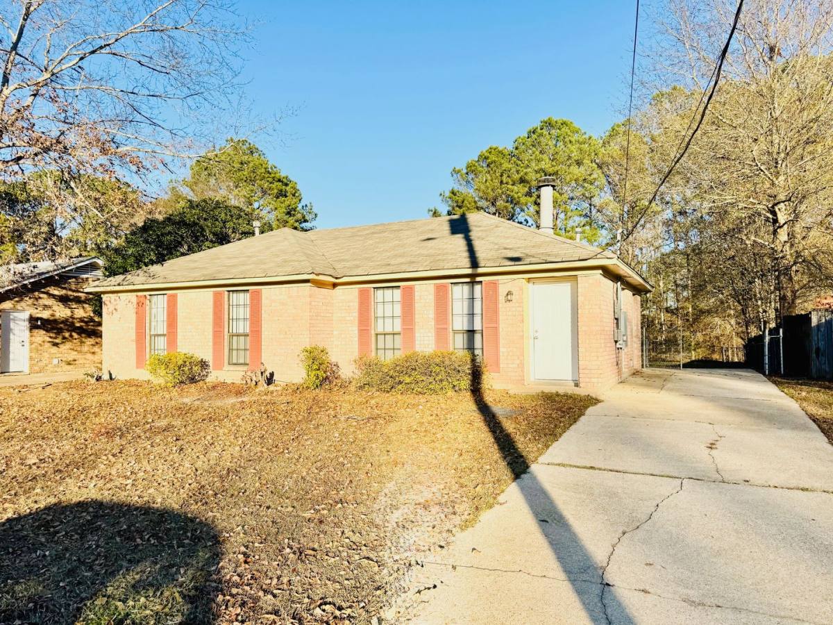 House for rent at 944 David Dr, Montgomery, AL 36117