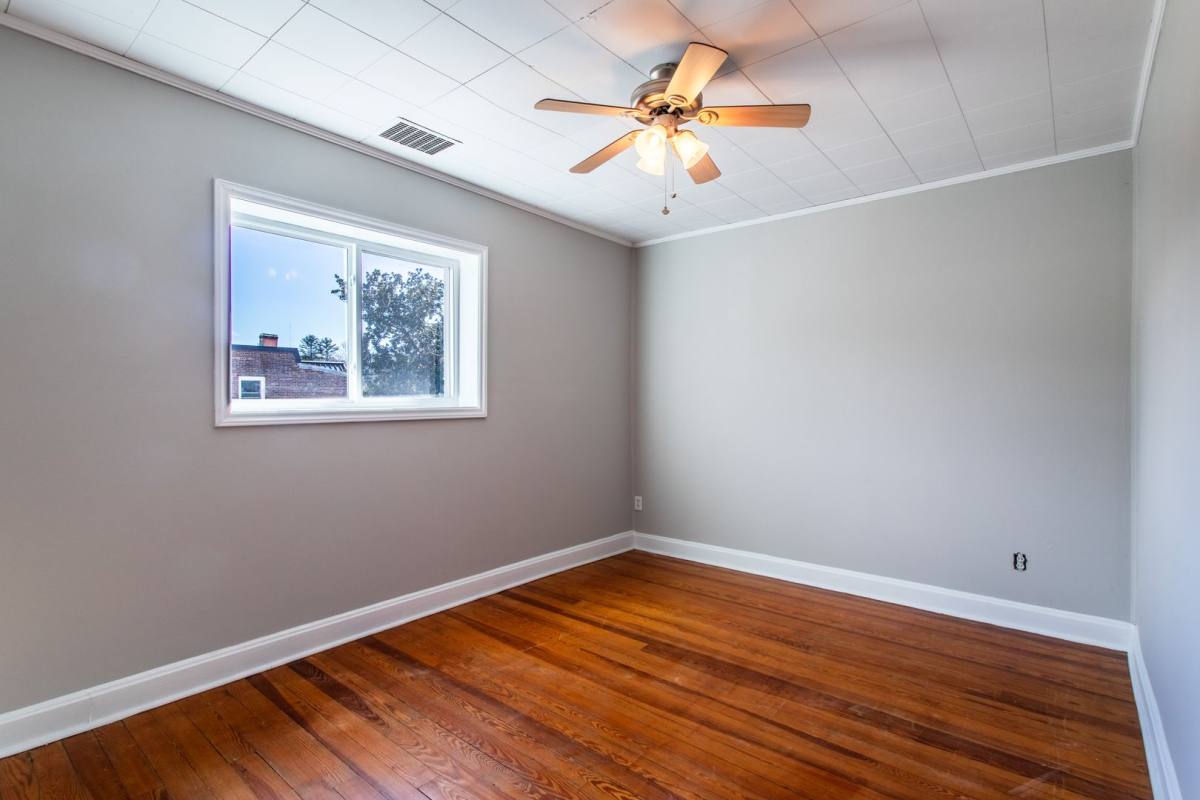 Apartment for rent at 84 E Main St, Brevard, NC 28712