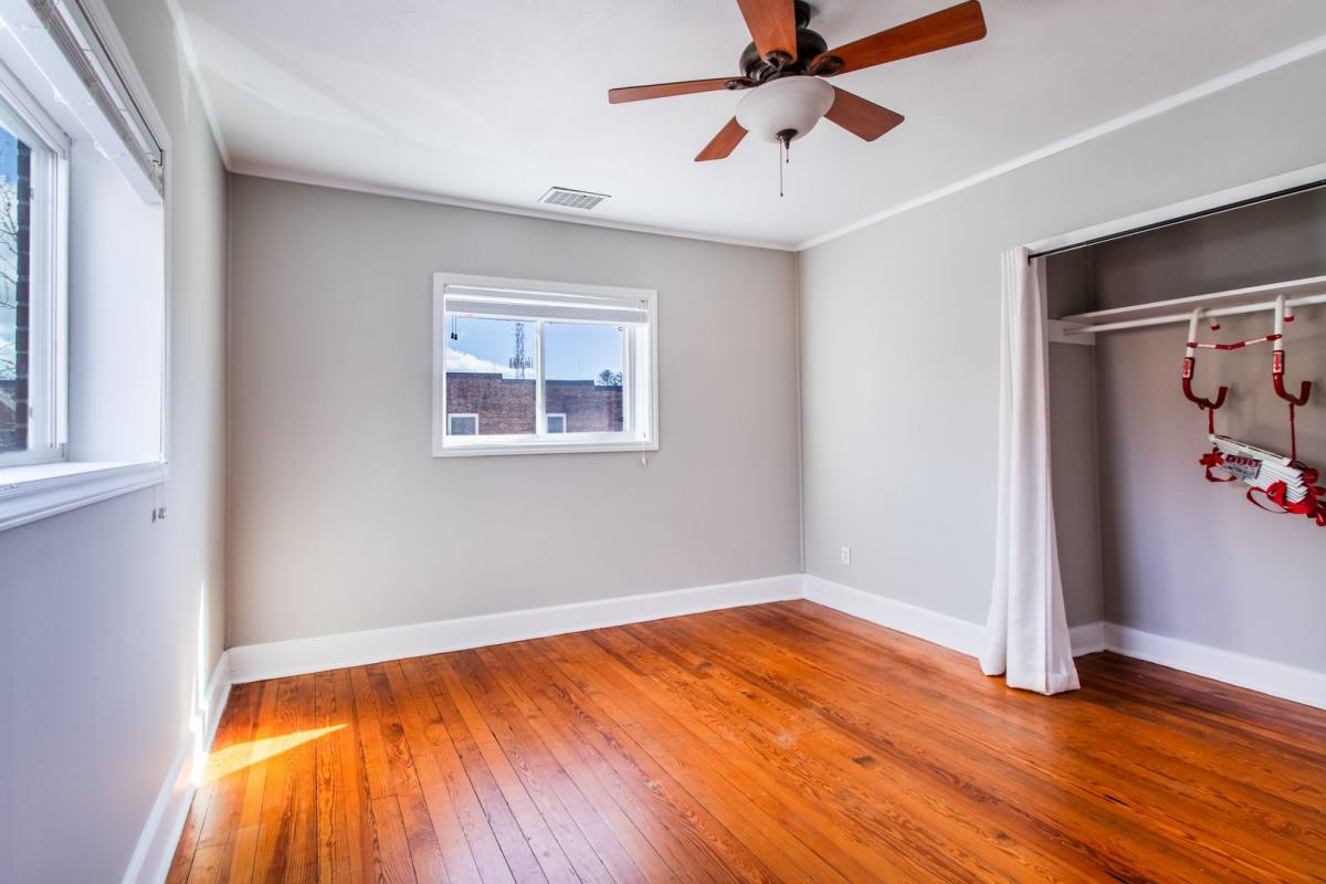 Apartment for rent at 84 E Main St, Brevard, NC 28712