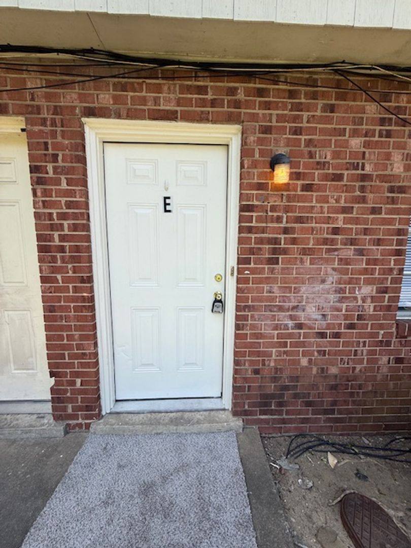Apartment for rent at 1902-1906 Cedar Fork Dr, Greensboro, NC 27407